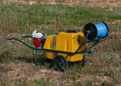 Pulvérisateur sur brouette 100lts essence avec enrôleur