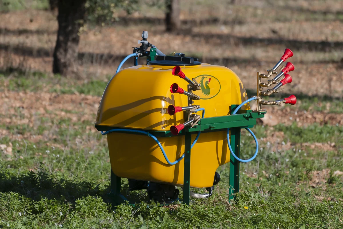 Pulvérisateurs portés 200,300,400,600 et 800 L Pulvérisateurs portés 200,300,400,600 et 800 L