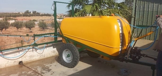 pulvérisateur 2200 avec rampe céréalière